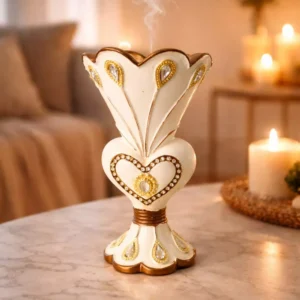 Encensoir décoratif en forme de cœur pour encens ambiance romantique